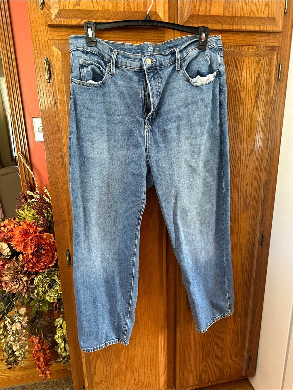 Women’s Old Navy Relaxed Fit Light Blue Jeans